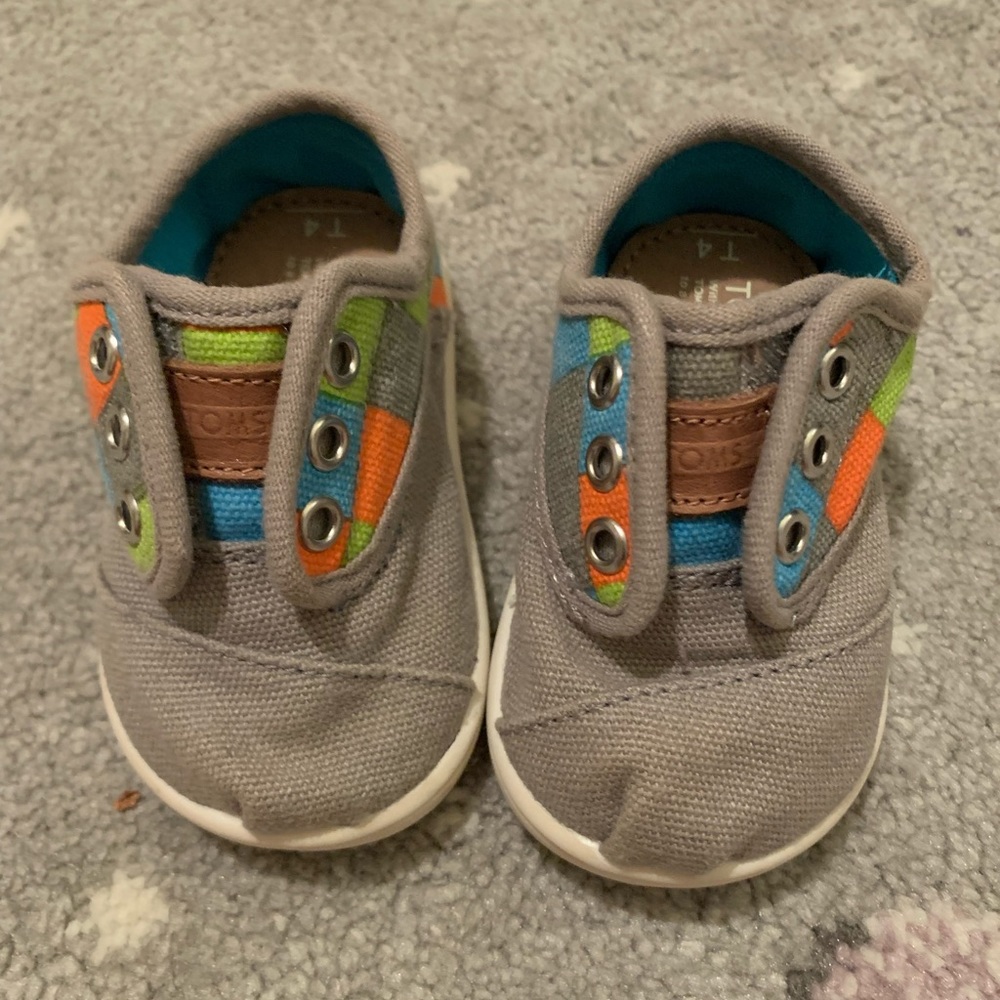 Infant TOMS Shoee